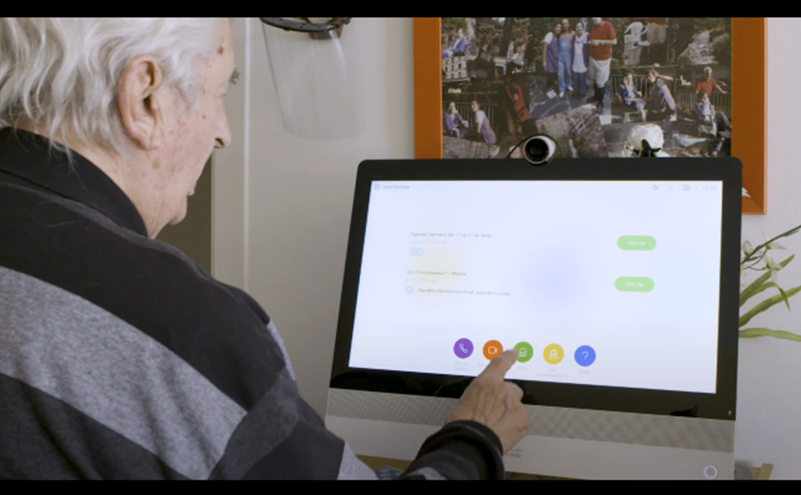 La Fundación Pere Tarrés participa en un proyecto para combatir la soledad de las personas mayores a través de la tecnología