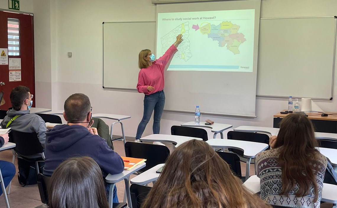 Expertos internacionales contraponen diferentes visiones y experiencias en la 5ª Internacional Social Week de la Facultad Pere Tarrés